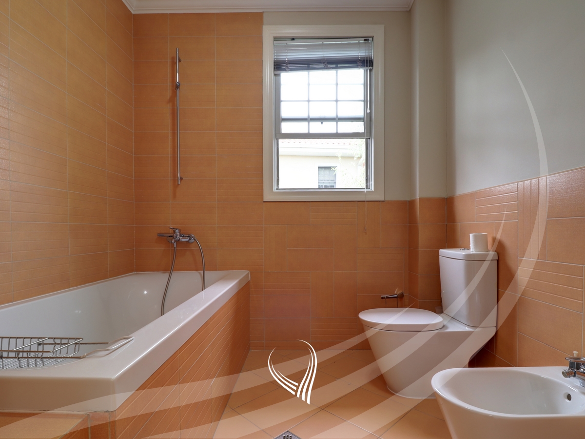 330m2 house for rent in International Village15