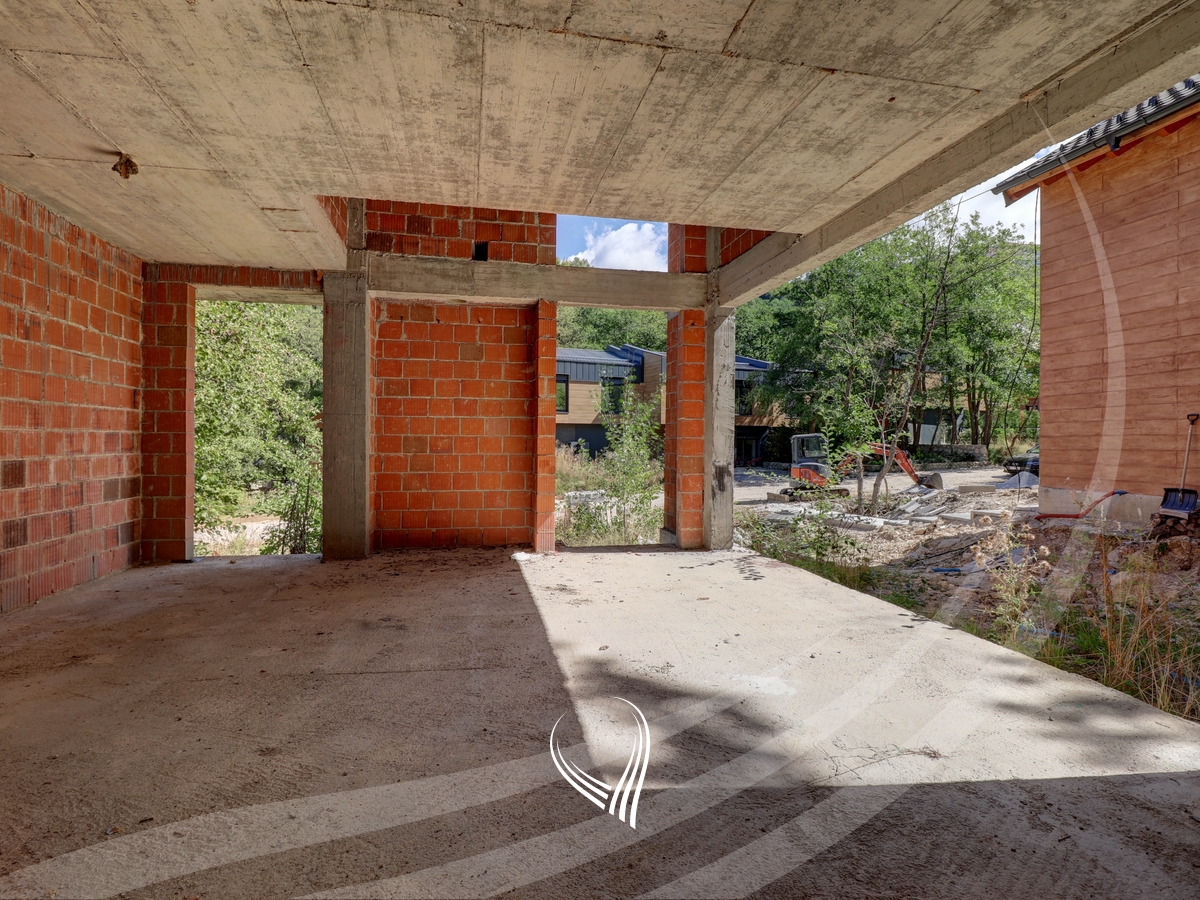 160m2 villa for sale in Brezovica4