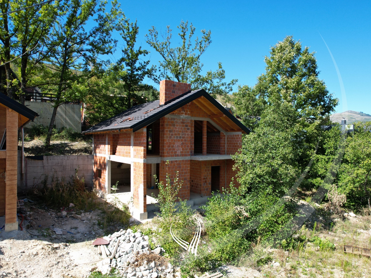 160m2 villa for sale in Brezovica10