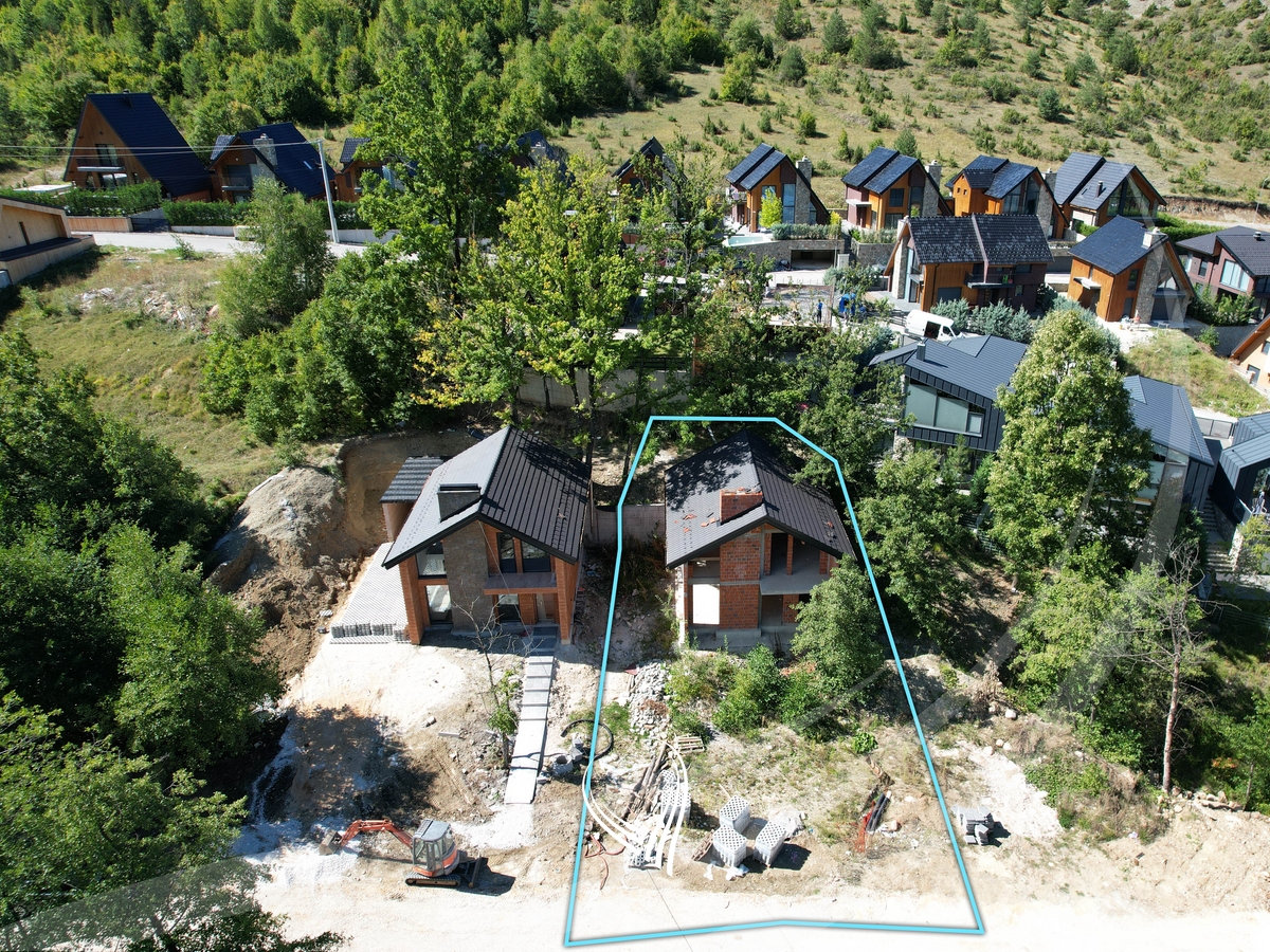 160m2 villa for sale in Brezovica13