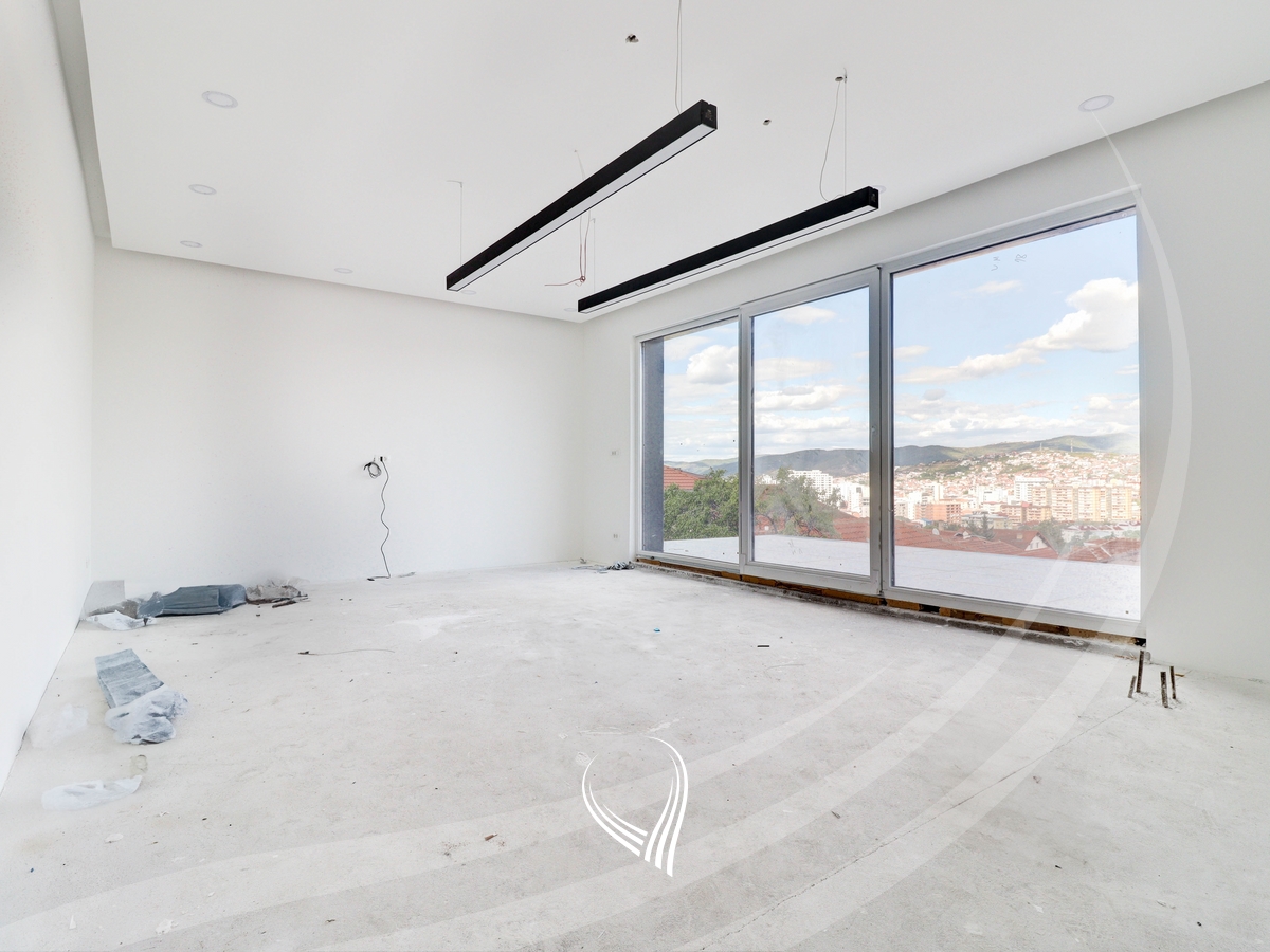 490m2 property for sale in the Arbëria neighborhood - Dragodan10