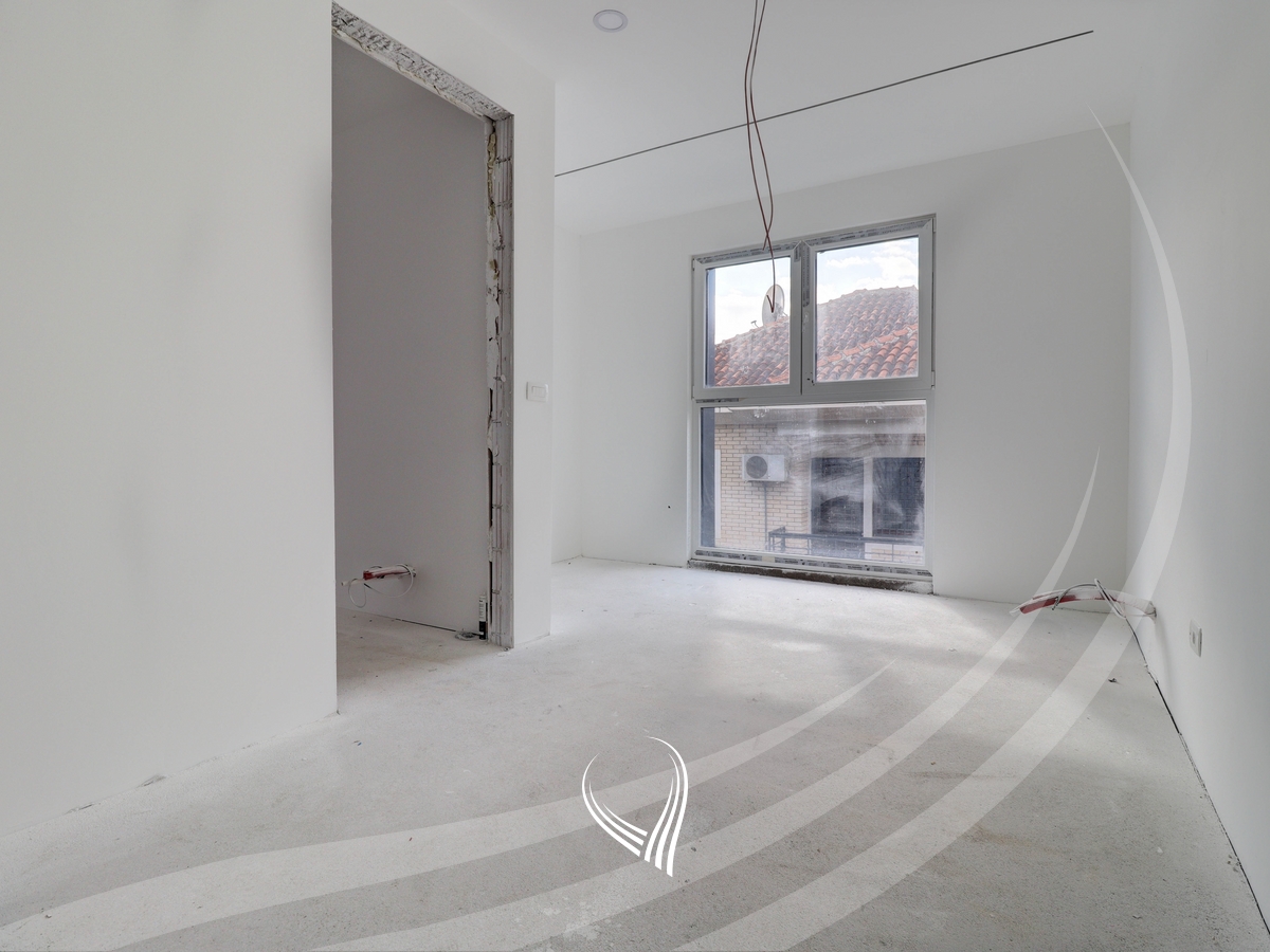 490m2 property for sale in the Arbëria neighborhood - Dragodan21