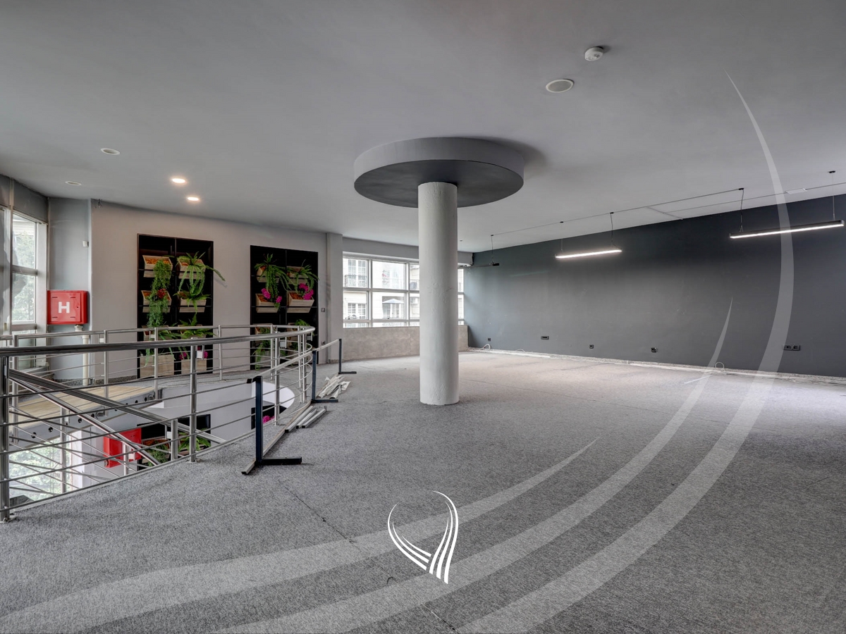 Commercial property 1,000m2 for rent in Dodona neighborhood14