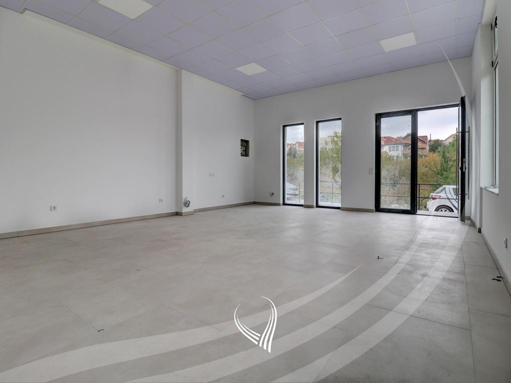 Lokal 75m2 me qira në lagjen Arbëria – Dragodan4