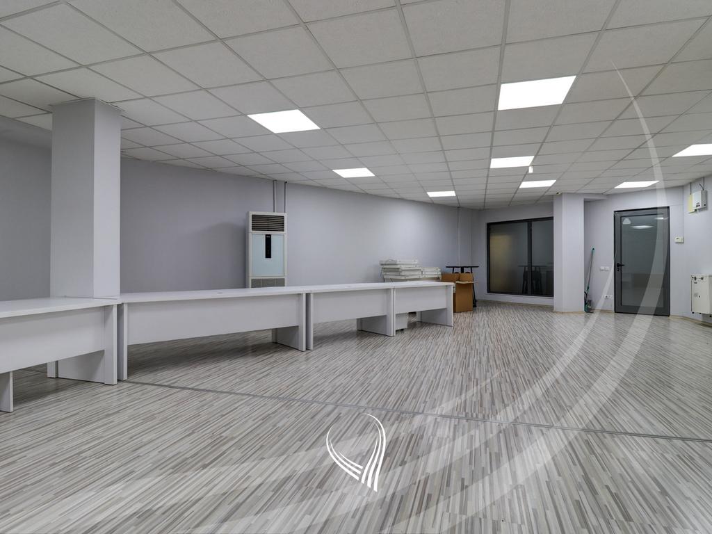 Zyre 110m2 me qira në lagjen Dodona