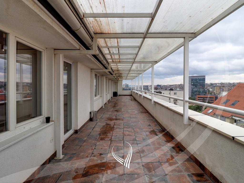 Office 203m2 + 60m2 terrace for rent in Dodona neighborhood9