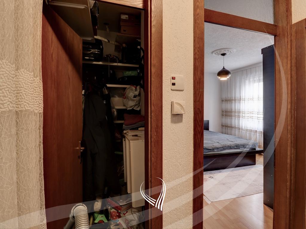 1-bedroom apartment for sale in the Bregu i Diellit neighborhood12