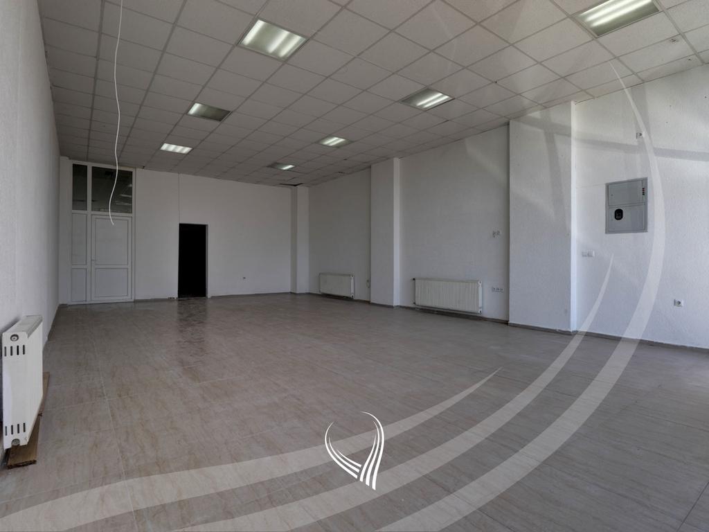 147m2 commercial space for rent in the Arbëria – Dragodan neighborhood4
