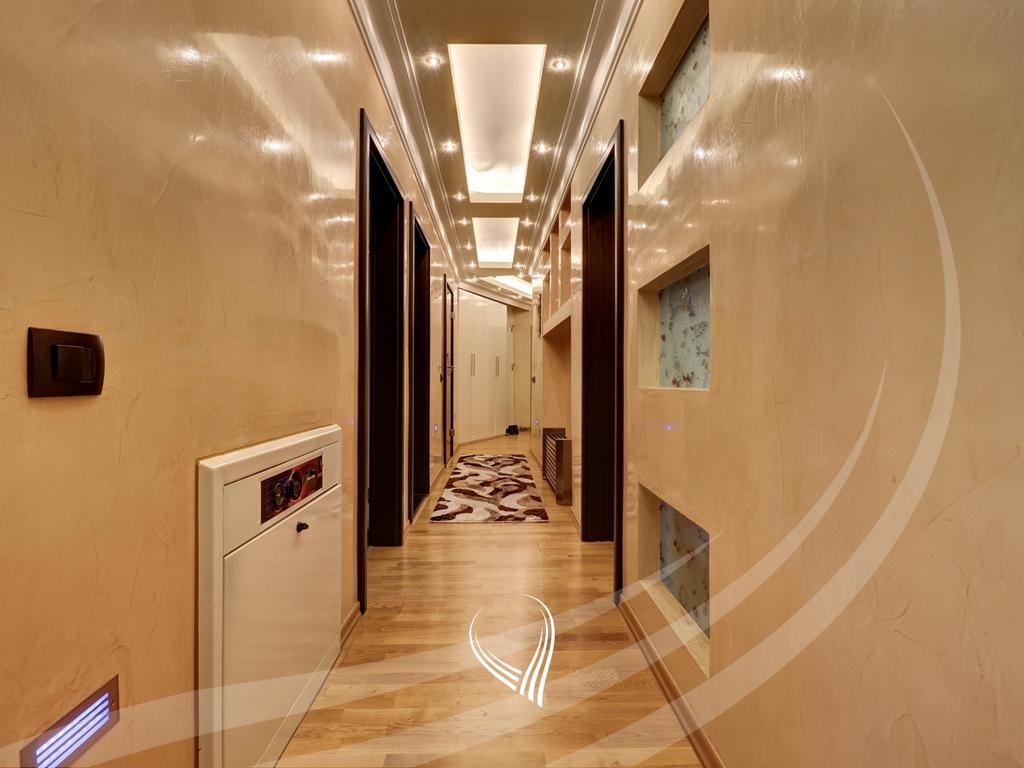 3-bedroom apartment for rent in the Tophane neighborhood5