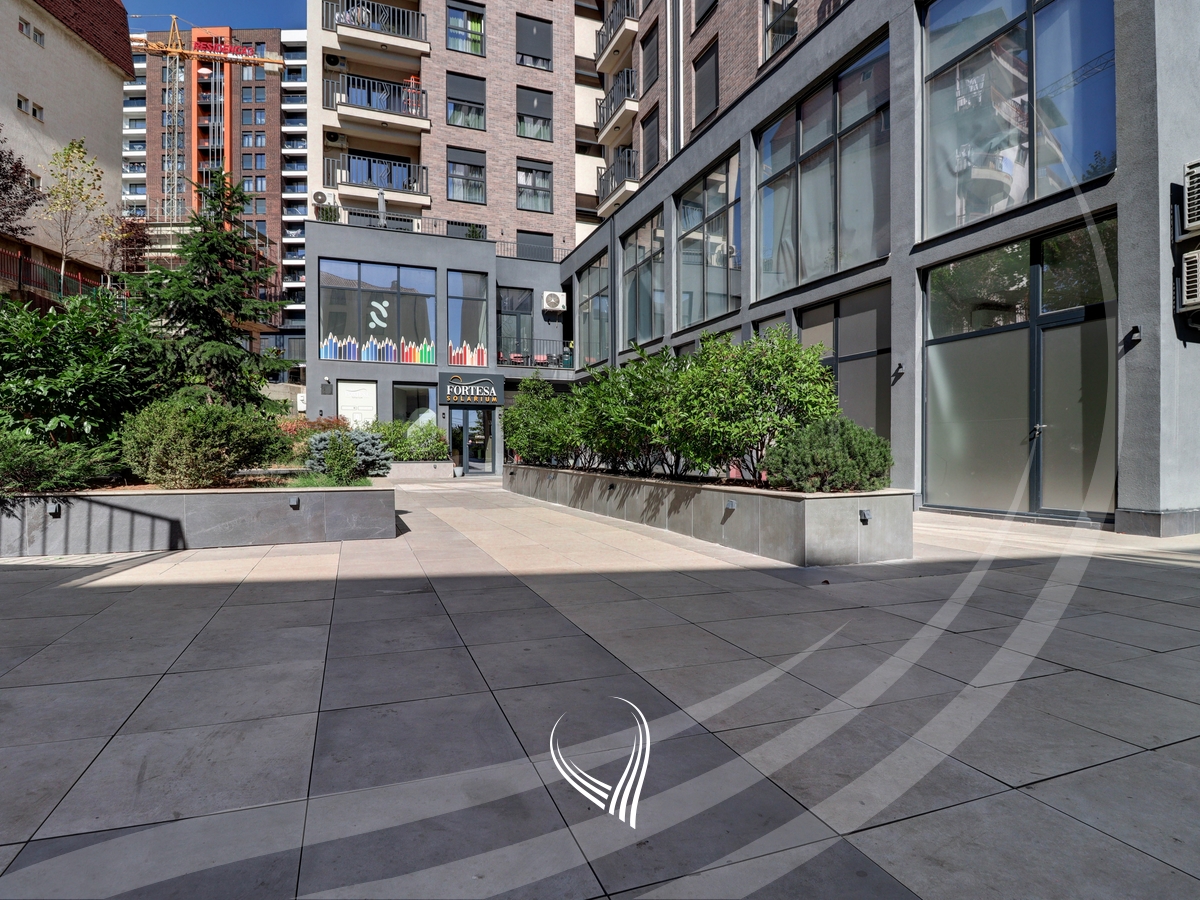 25m2 commercial space for rent in the Bregu I Diellit neighborhood0