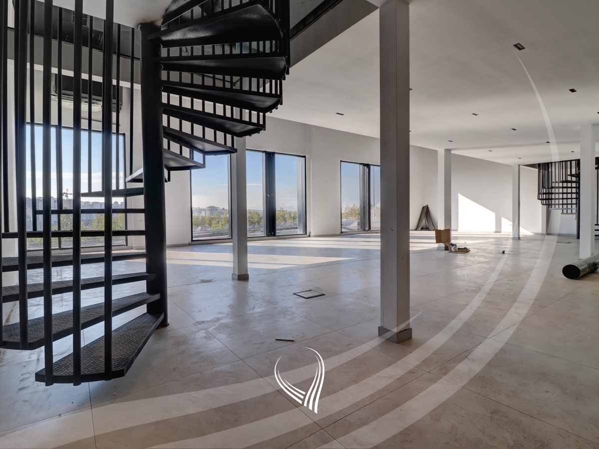 320m2 premises for rent in Lakrishte neighborhood - Dukagjini Center2