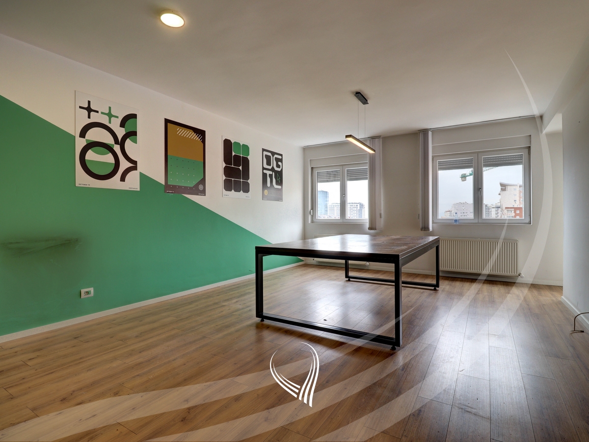 Office space with 3 rooms for rent in the Arbëria neighborhood – Dragodan0