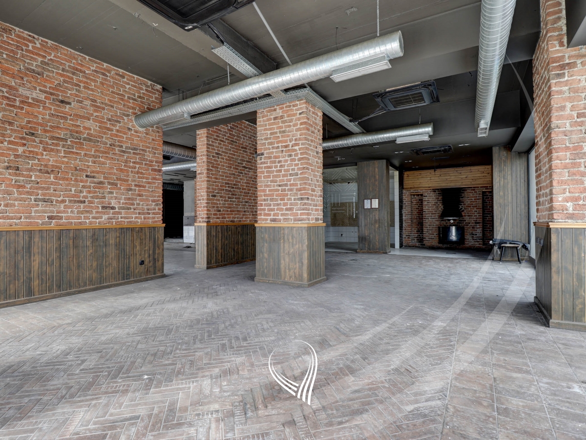 415m2 commercial space for rent in the Arbëria neighborhood8