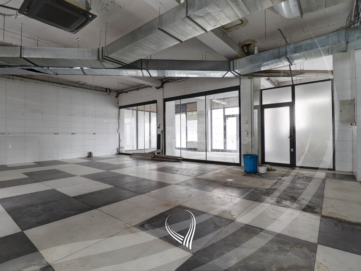 415m2 commercial space for rent in the Arbëria neighborhood13