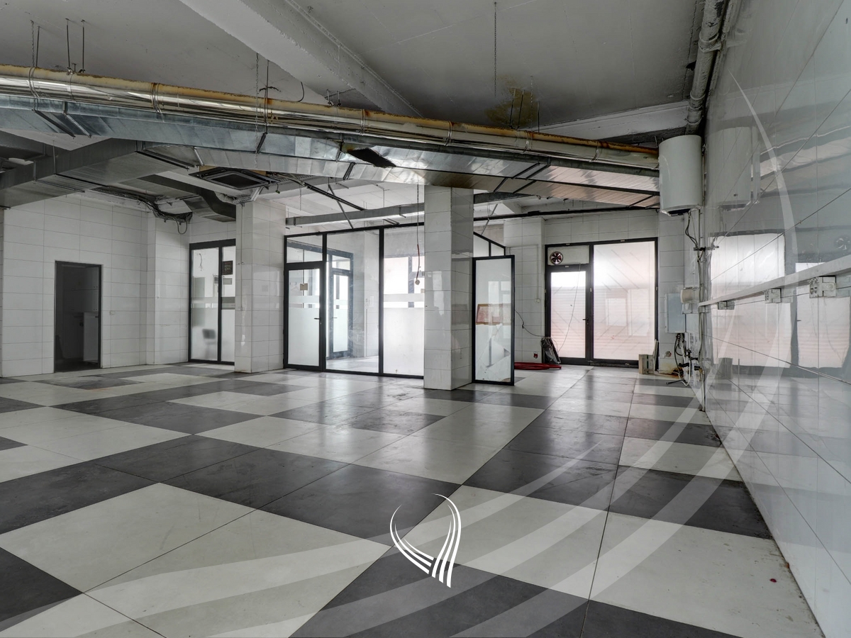 415m2 commercial space for rent in the Arbëria neighborhood14