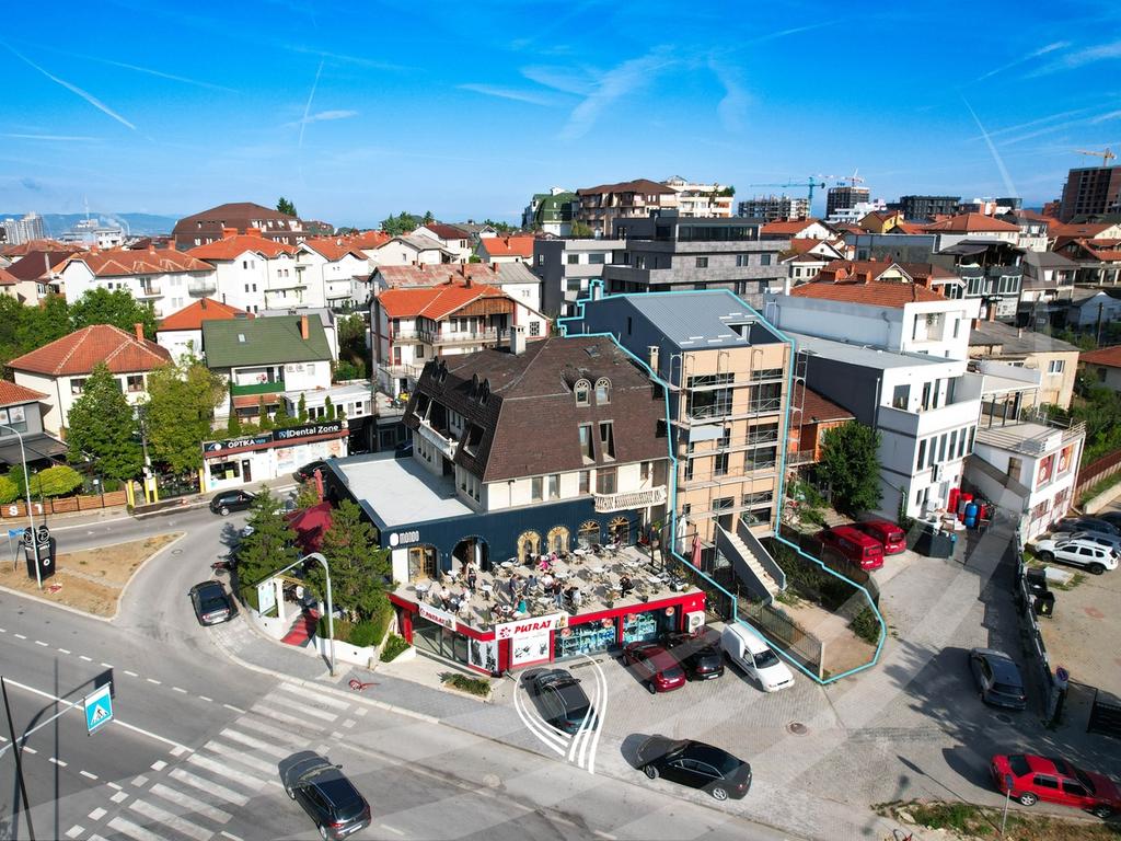 Commercial property 579m2 for rent in the Bregu i Diellit neighborhood3