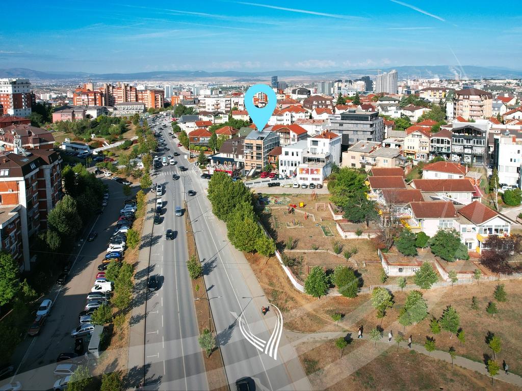 Commercial property 579m2 for rent in the Bregu i Diellit neighborhood4