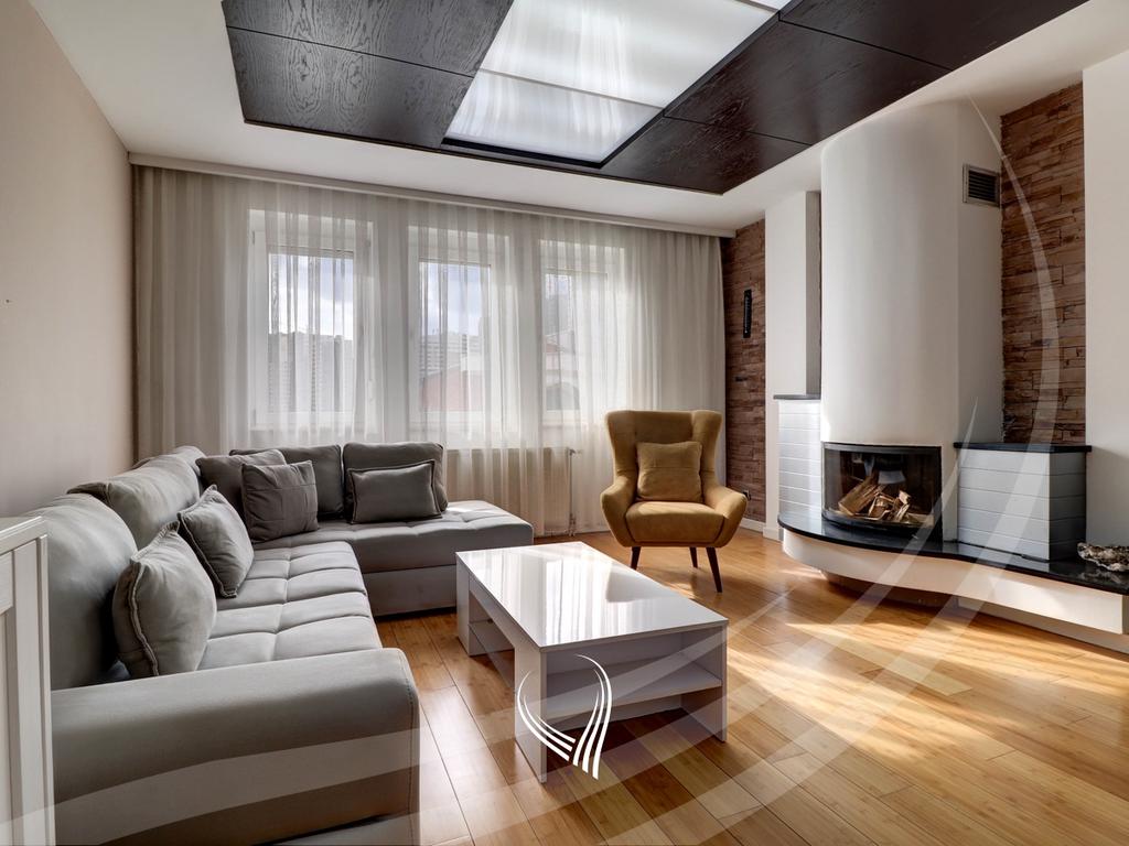 4-bedroom rental house in the Pejton neighborhood1