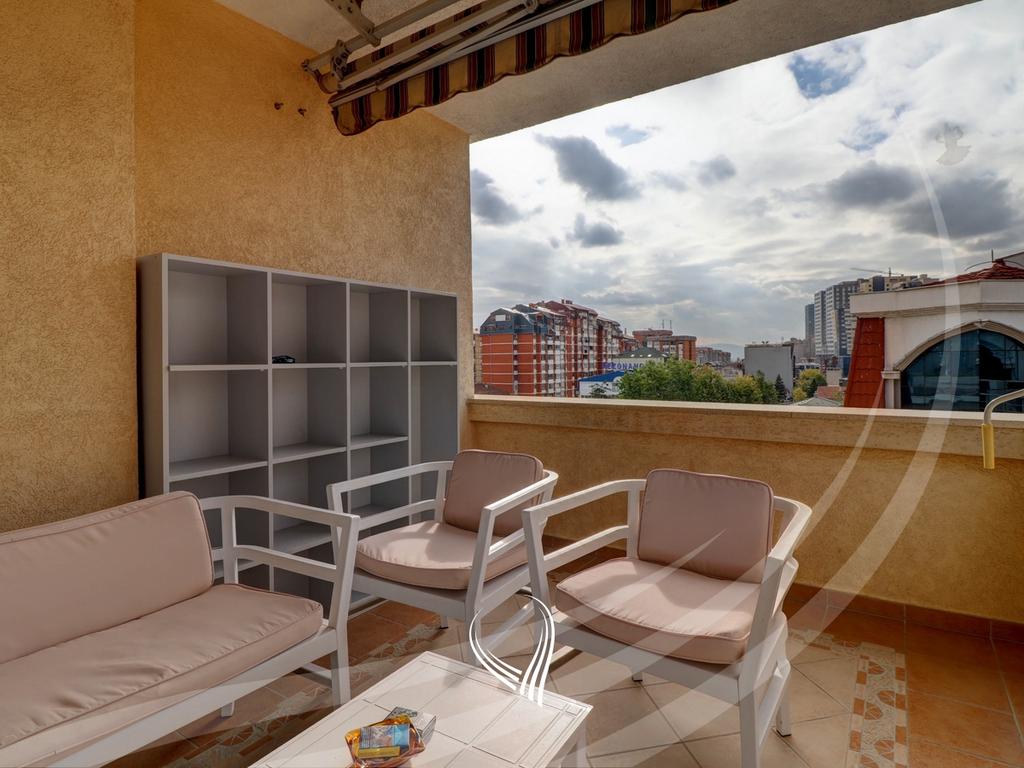 4-bedroom rental house in the Pejton neighborhood12