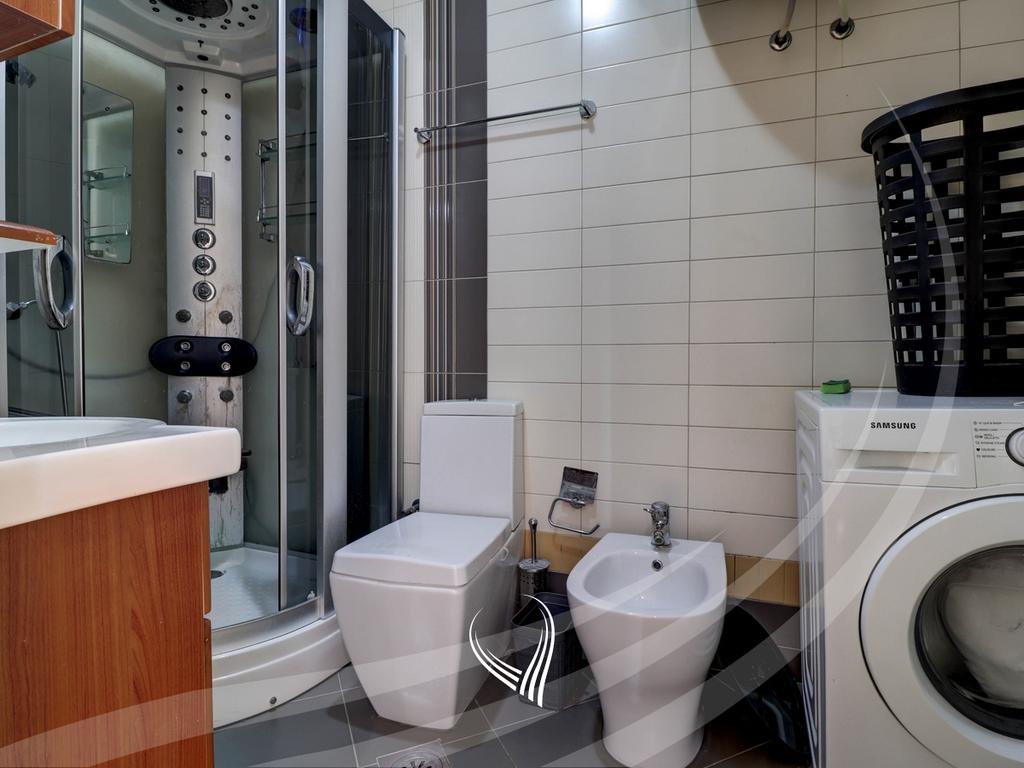 4-bedroom rental house in the Pejton neighborhood14