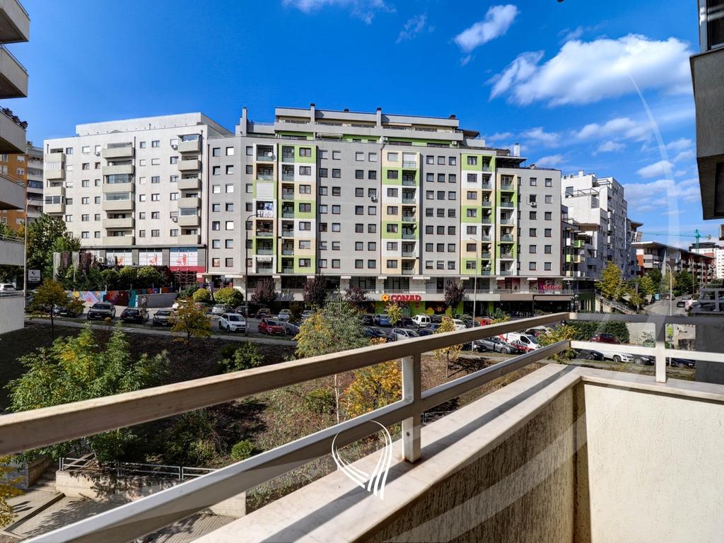 Banesë me 2 dhoma gjumi me qira në lagjen Arbëria – Dragodan12