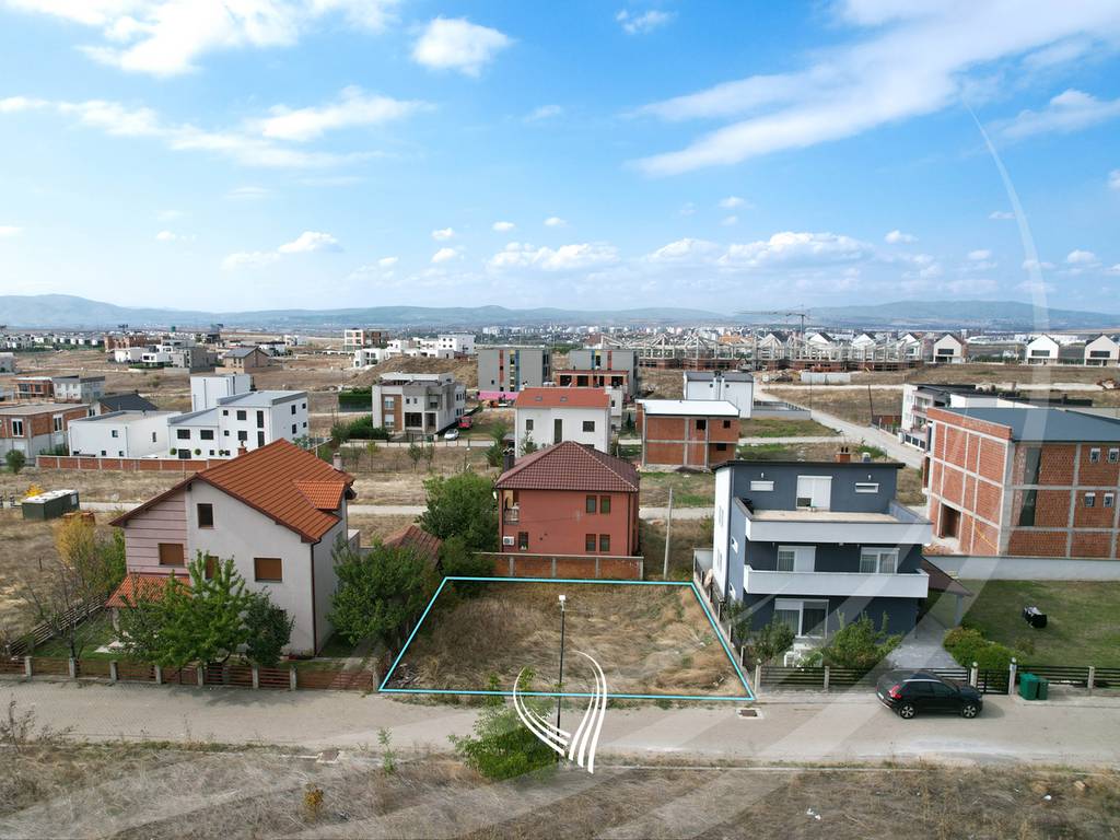 Shitet parcela me 3.5 ari ne Çagllavicë - Lagjja Qëndresa3