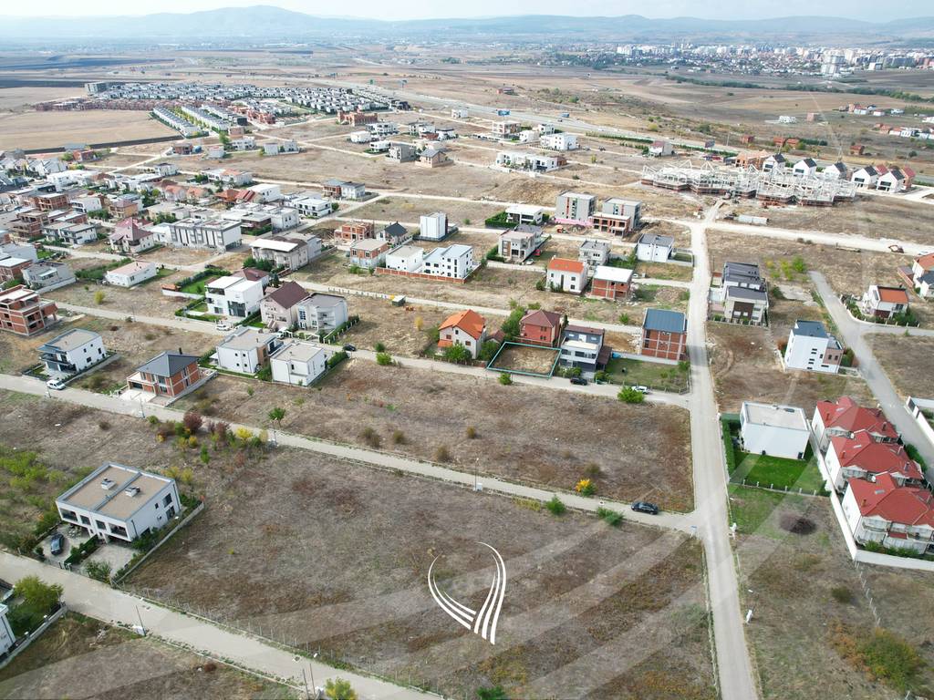 Shitet parcela me 3.5 ari ne Çagllavicë - Lagjja Qëndresa5