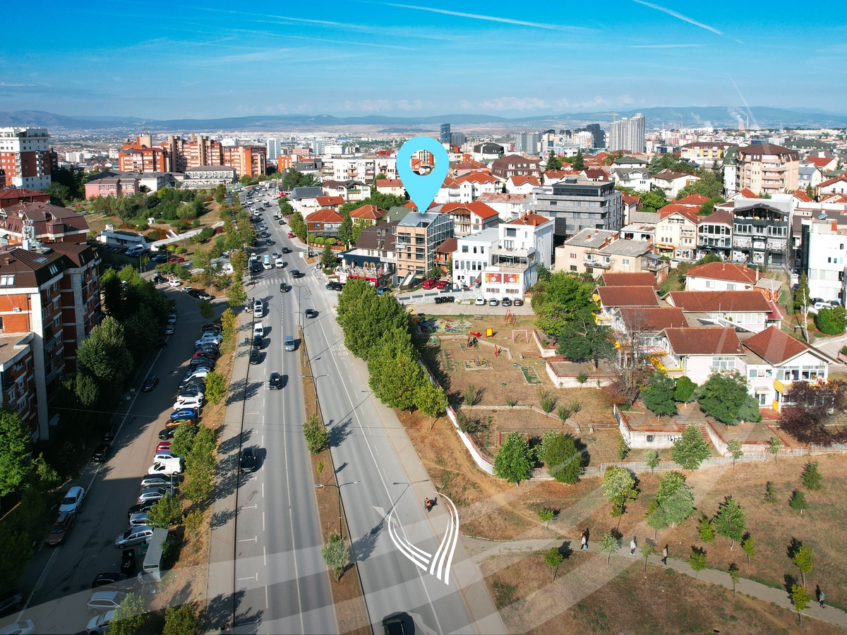Commercial property 579m2 for rent in the Bregu i Diellit neighborhood4