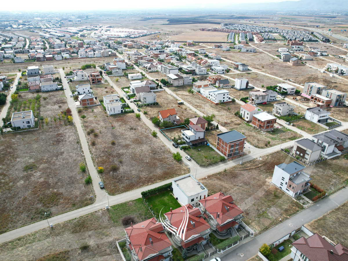 Shitet parcela me 3.5 ari ne Çagllavicë - Lagjja Qëndresa4