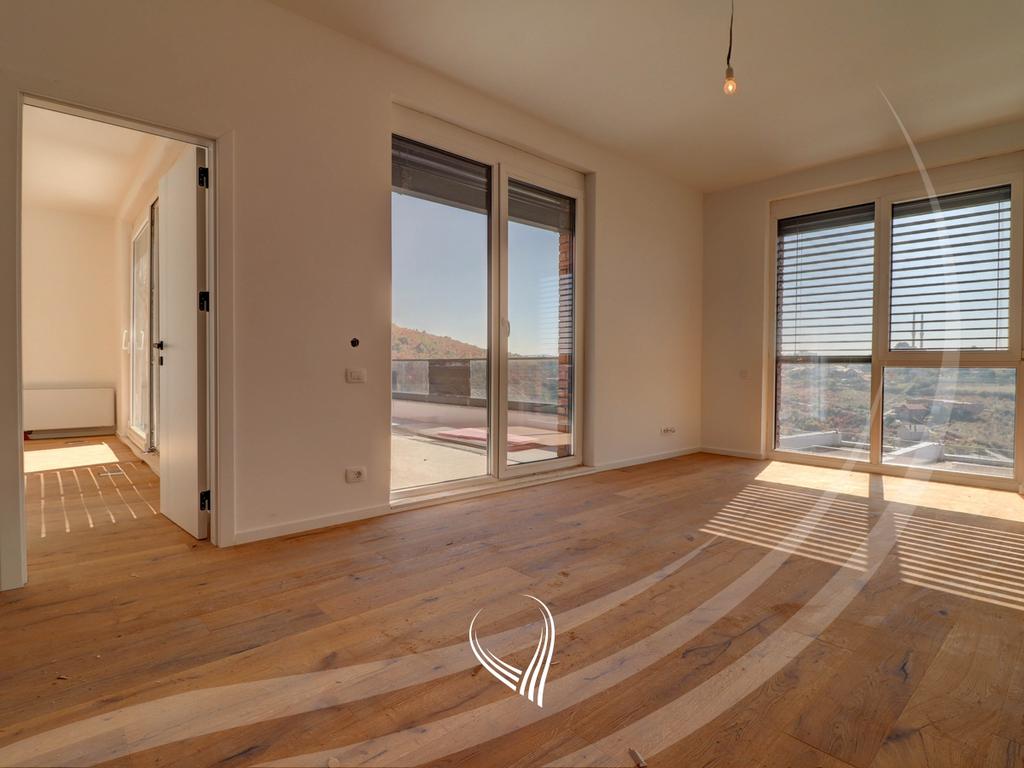 5-bedroom house for sale in Taukbahçe neighborhood – Green Row5