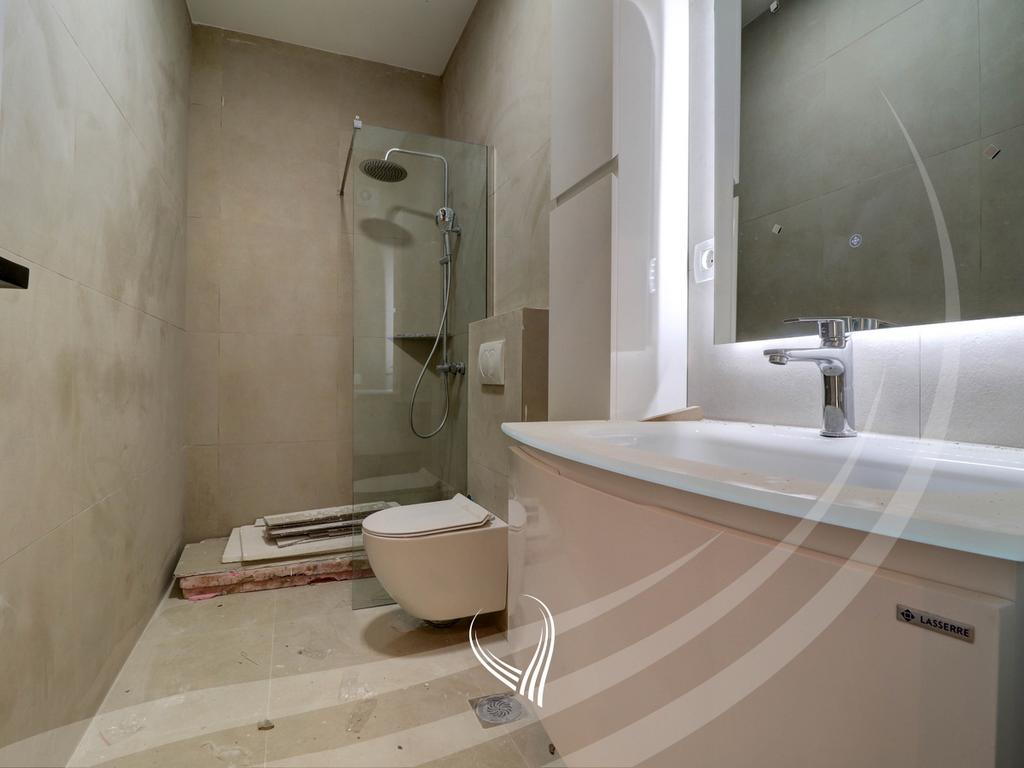 5-bedroom house for sale in Taukbahçe neighborhood – Green Row21