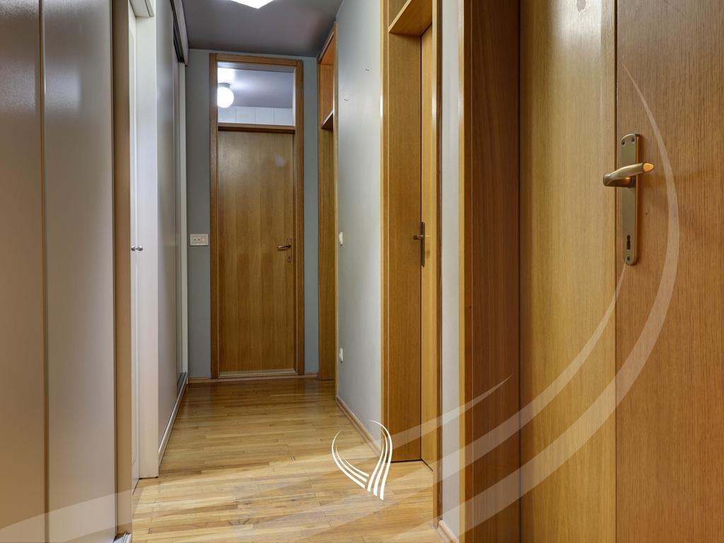 Banesë me 3 dhomë gjumi në shitje në lagjen Kalabria – Kompleksi Lesna15