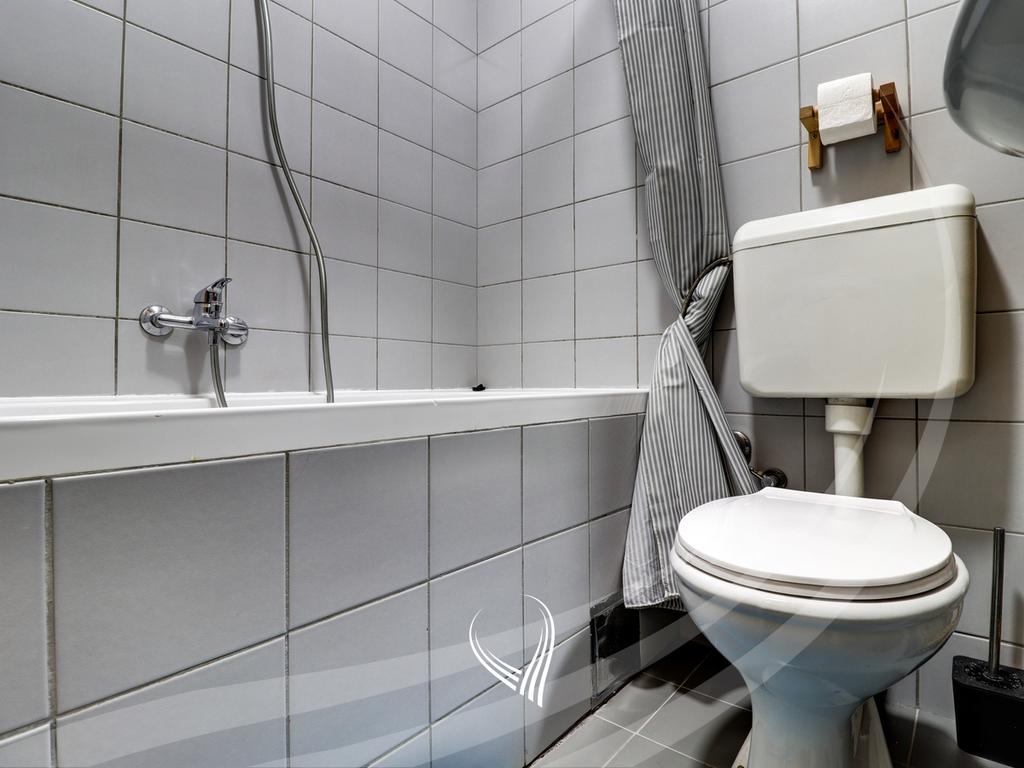 Banesë me 3 dhomë gjumi në shitje në lagjen Kalabria – Kompleksi Lesna22