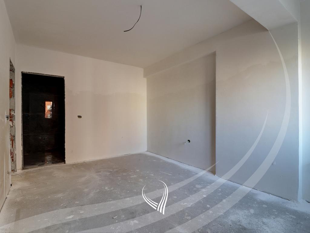 Banesë me 3 dhoma gjumi në shitje në lagjen Mati 1 – Rruga A7