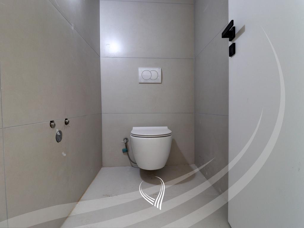 Lokal 210m2 me qira në lagjen Mati 1- Rruga C6