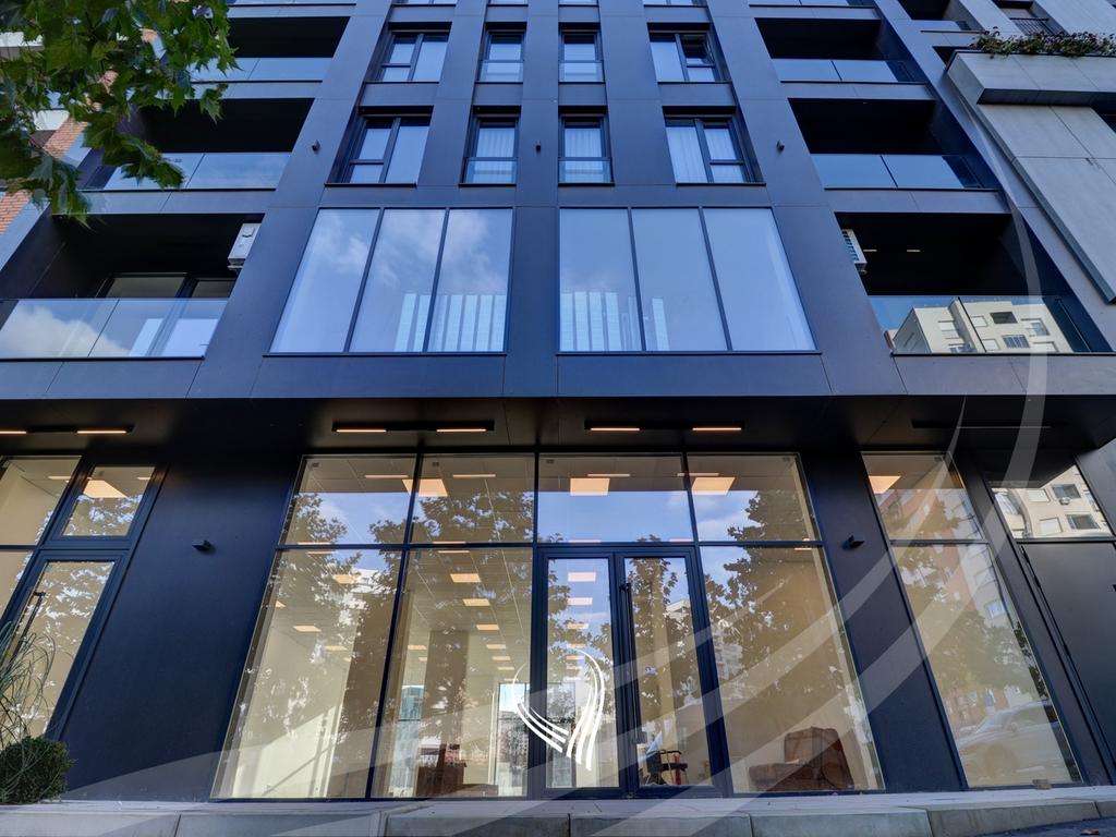 Lokal 210m2 me qira në lagjen Mati 1- Rruga C12