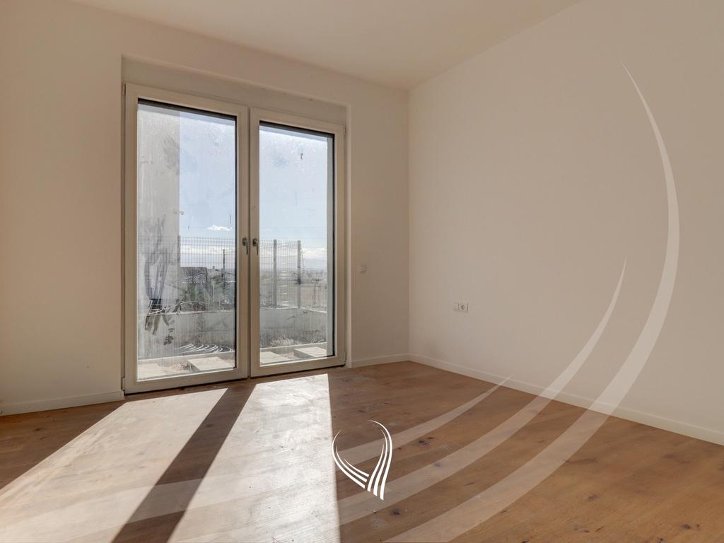 Shtëpi me 4 dhoma gjumi në shitje në Çagllavicë afër lagjes 0385