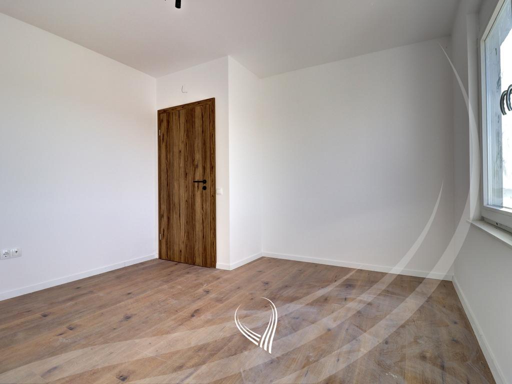 Shtëpi me 4 dhoma gjumi në shitje në Çagllavicë afër lagjes 0388