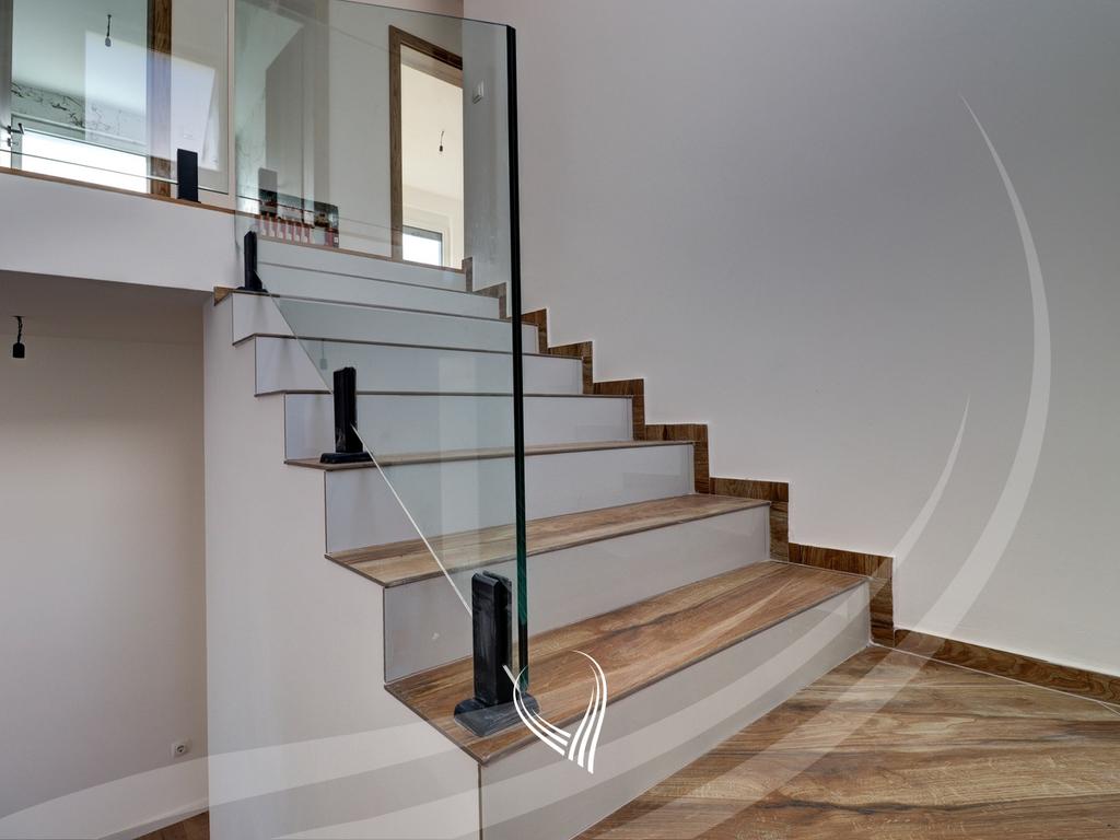 Shtëpi me 4 dhoma gjumi në shitje në Çagllavicë afër lagjes 03818