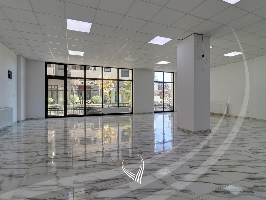 Lokal 110m2 në shitje në lagjen Mati 12