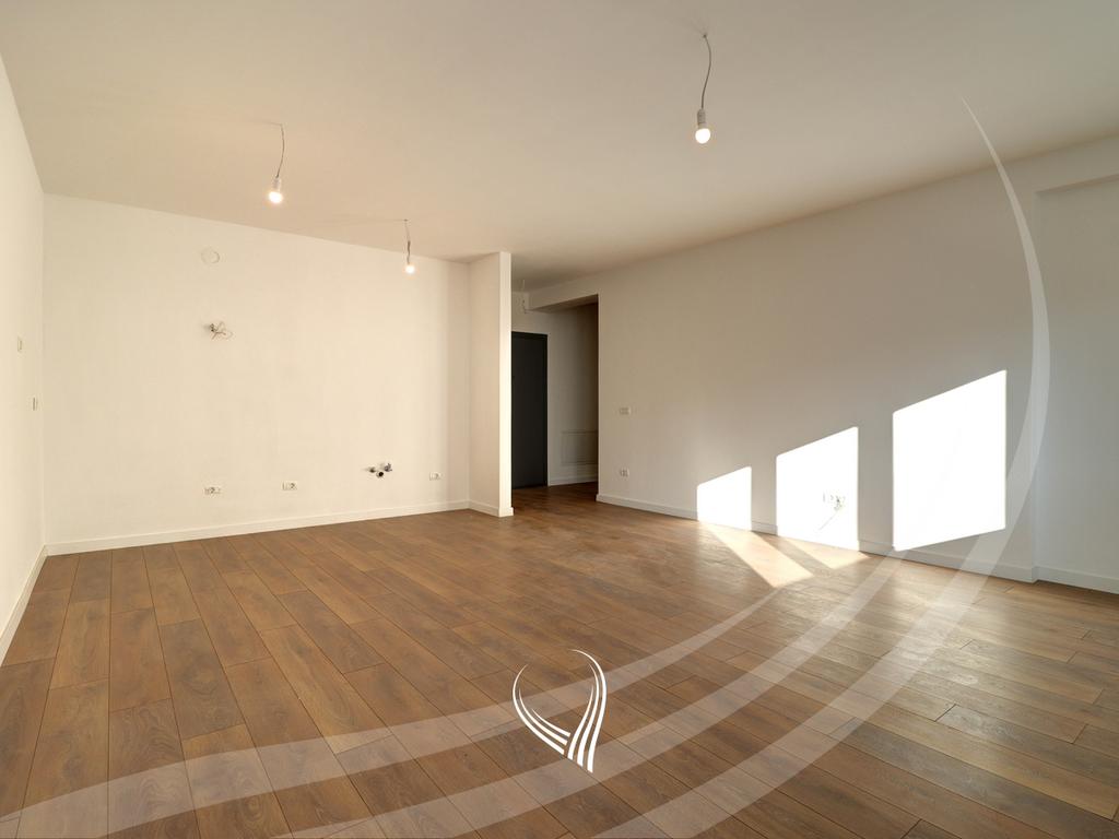 Banesë me 3 dhoma gjumi në shitje në lagjen Mati 12