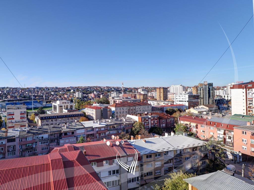 3-bedroom apartment for sale in the Center9