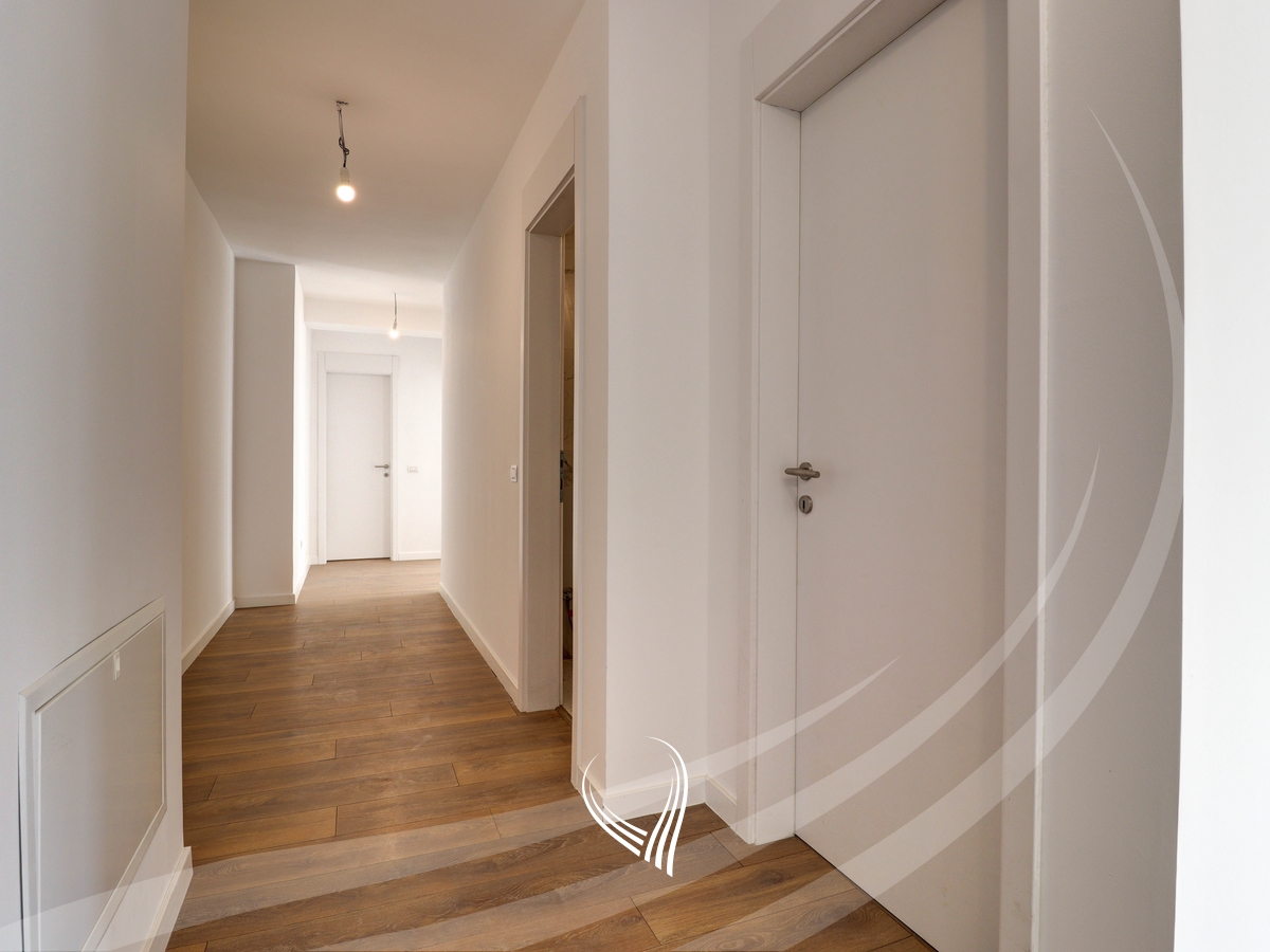 Banesë me 3 dhoma gjumi në shitje në lagjen Mati 19