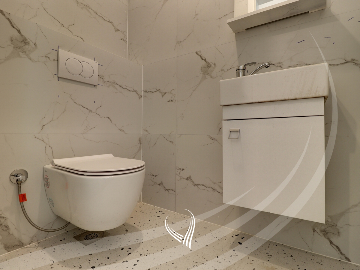 Banesë me 3 dhoma gjumi në shitje në lagjen Mati 111