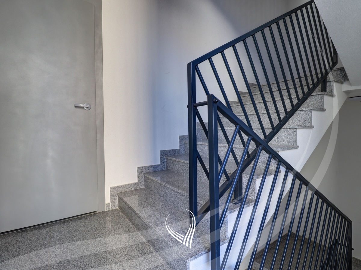 Banesë me 3 dhoma gjumi në shitje në lagjen Mati 112