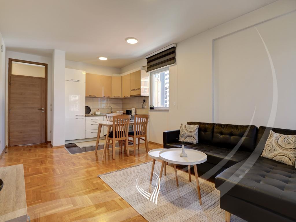 2-bedroom apartment for rent in the Tophane neighborhood3
