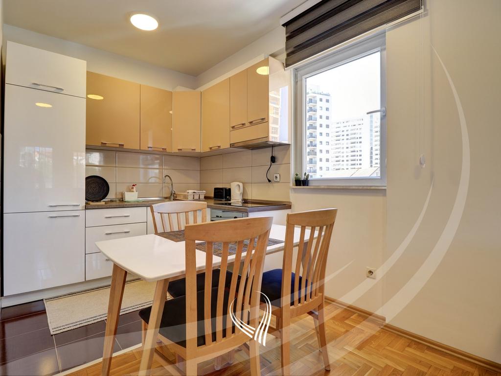 2-bedroom apartment for rent in the Tophane neighborhood4