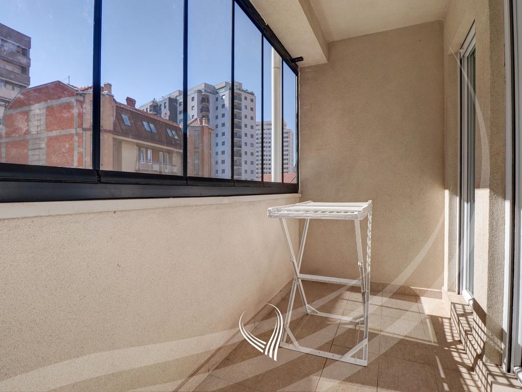 2-bedroom apartment for rent in the Tophane neighborhood10