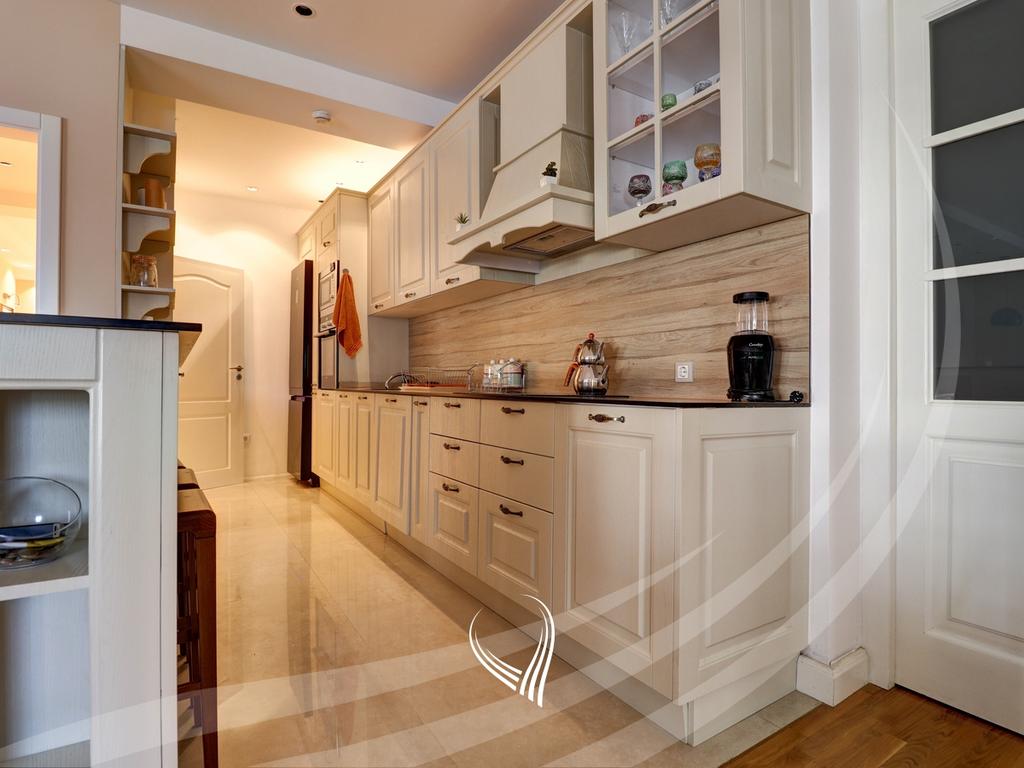 200m2 apartment for rent in Lakrishte neighborhood6