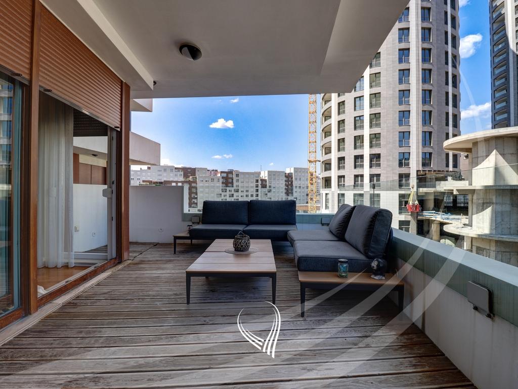 200m2 apartment for rent in Lakrishte neighborhood18